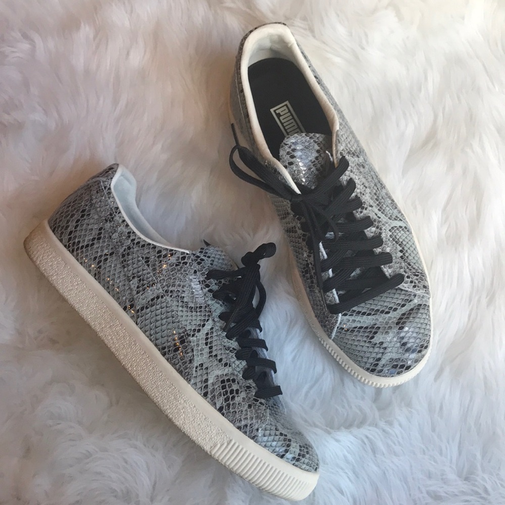 Puma Clyde Snake Mens 8 Women’s 9.5